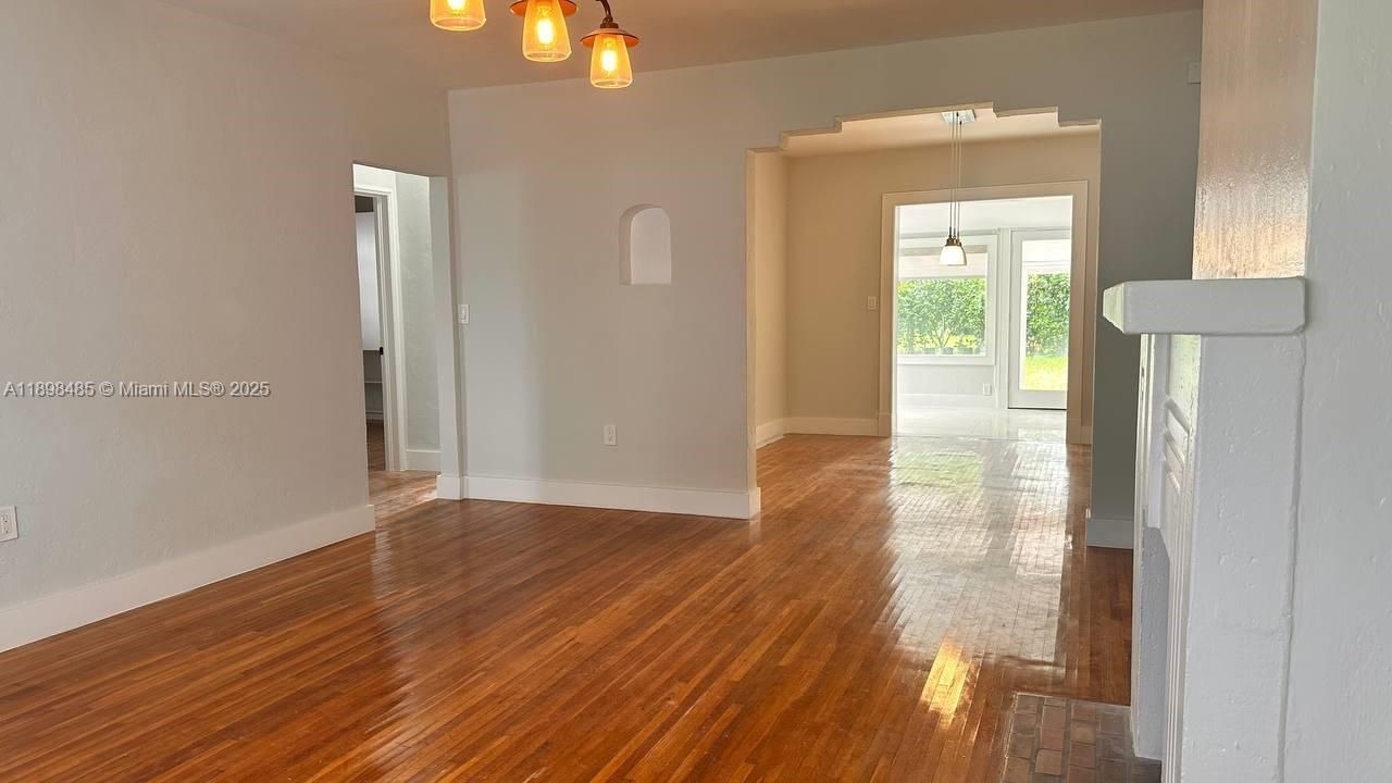 2474 SW 24th Ter, Miami, FL 33145 Photo