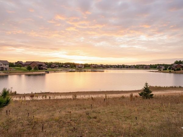 N7512 Rising Sun Court, New Lisbon, WI 53950