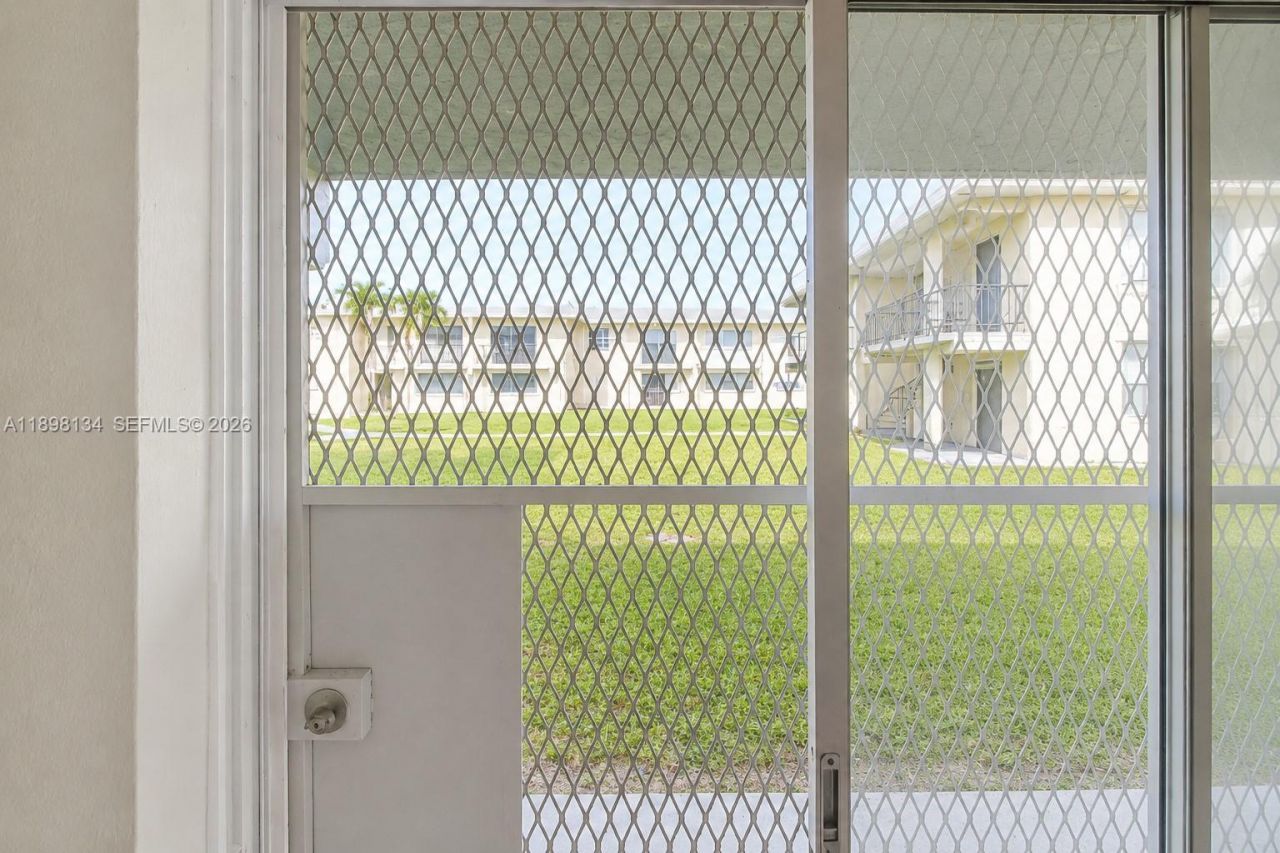 301 NW 177th St, Unit 141, Miami Gardens, FL 33169 Photo