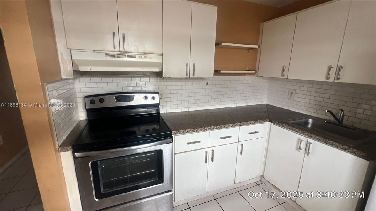 301 NW 177th St, Unit 141, Miami Gardens, FL 33169 Photo