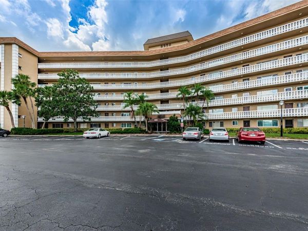 8950 PARK BOULEVARD, Unit 206, SEMINOLE, FL 33777