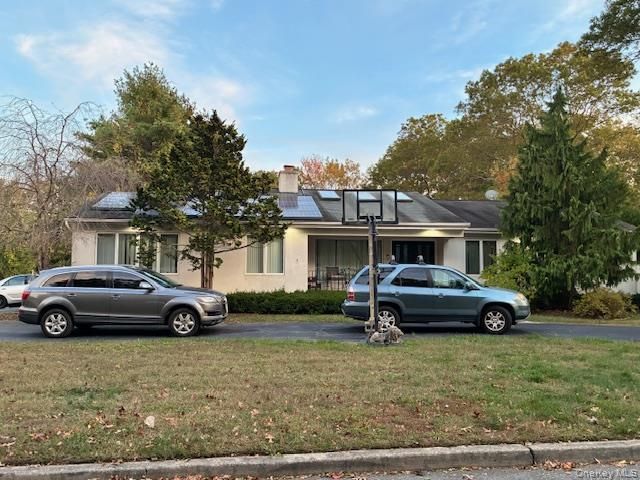 33 Pinecone Lane, Islandia, NY 11749 Main Photo