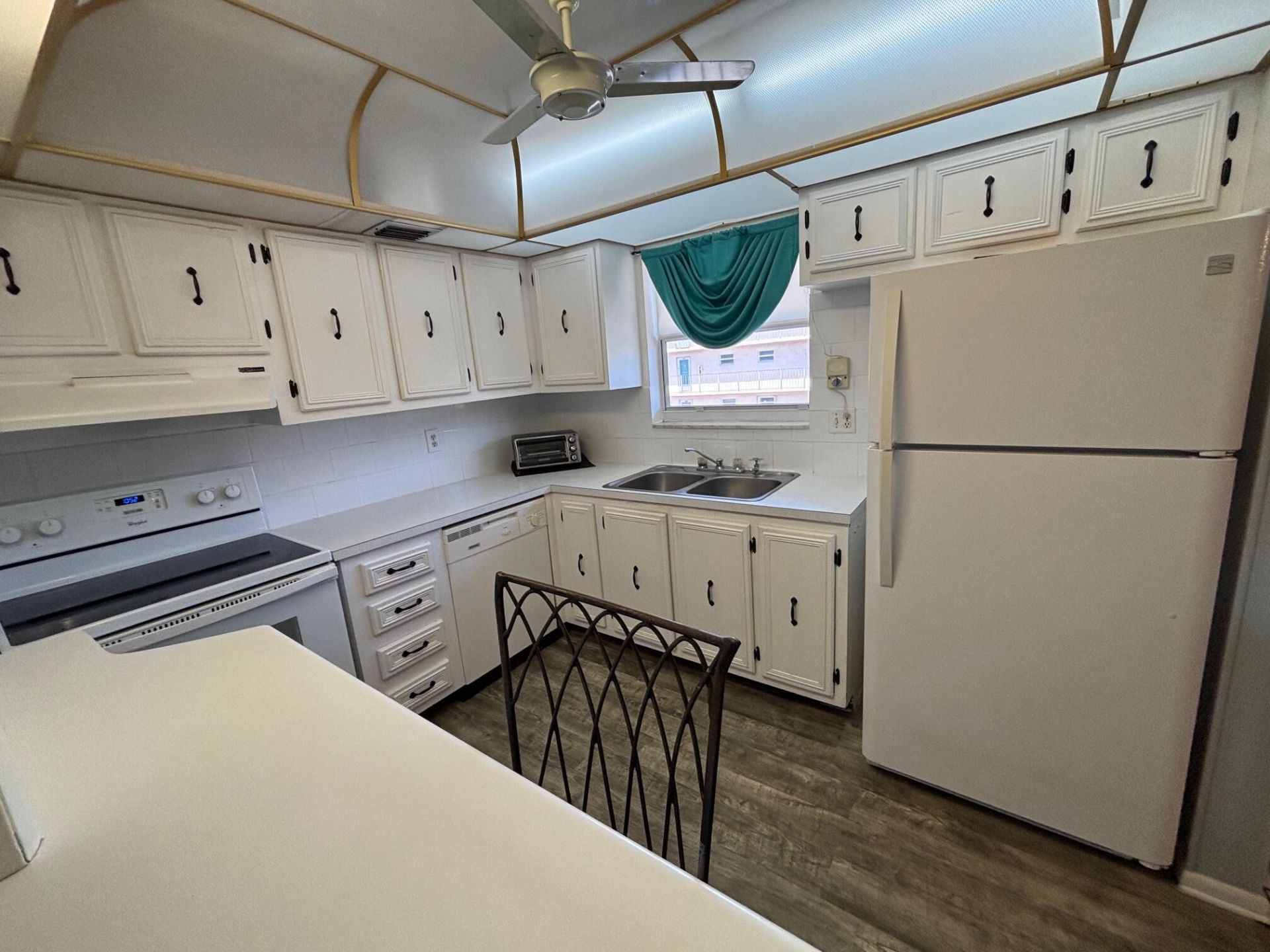 721 Lori Drive, Unit 305, Palm Springs, FL 33461 Photo