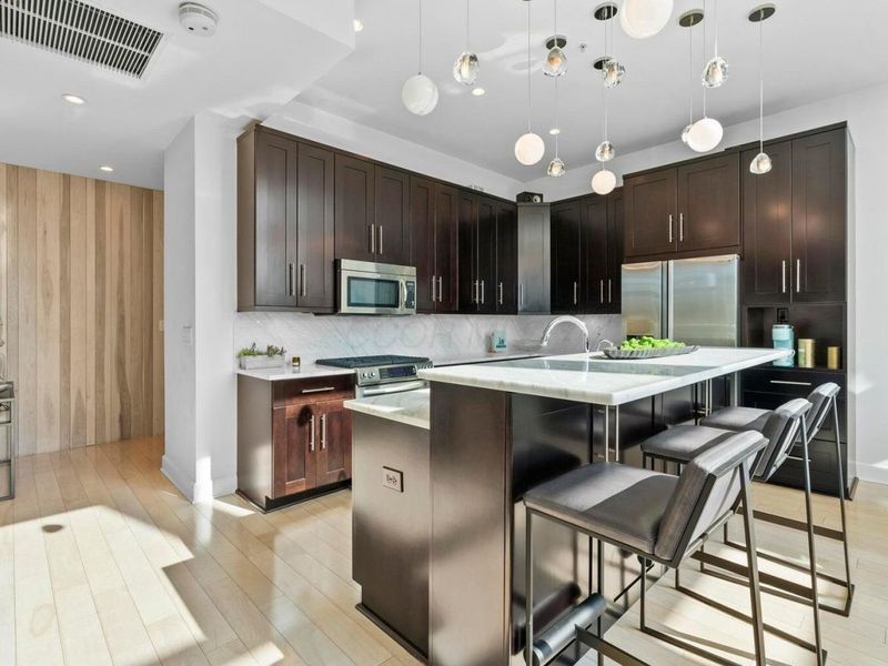 1145 N High Street, Unit 307, Columbus, OH 43201 Photo 10