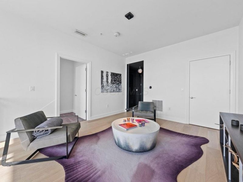 1145 N High Street, Unit 307, Columbus, OH 43201 Photo 32