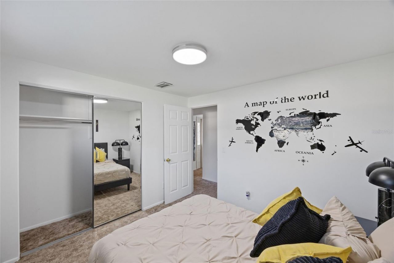 8714 W Lanway Drive, Tampa, FL 33637 Photo