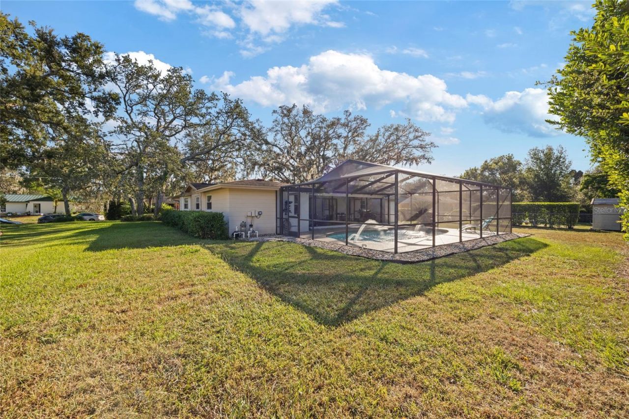 8714 W Lanway Drive, Tampa, FL 33637 Photo