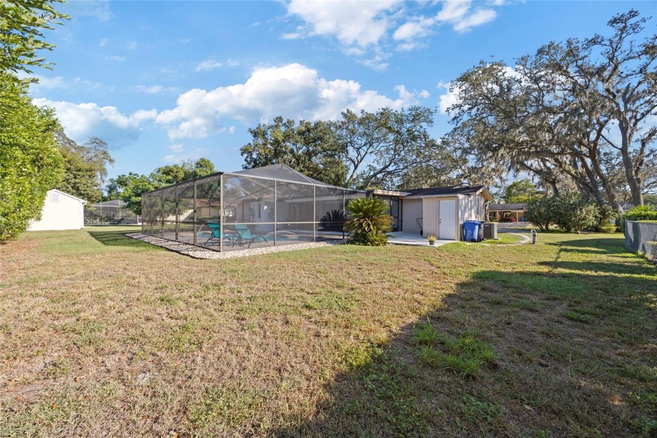 8714 W Lanway Drive, Tampa, FL 33637 Photo