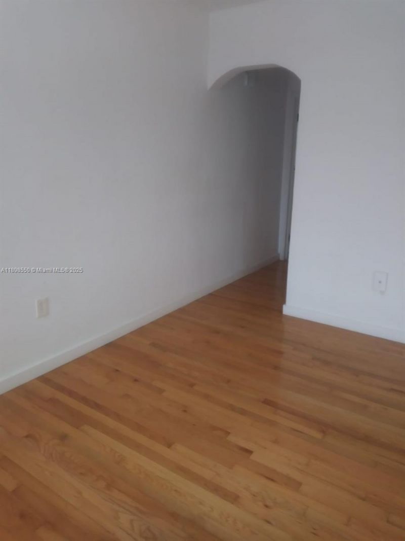 7420 Carlyle Ave, Miami Beach, FL 33141 Photo