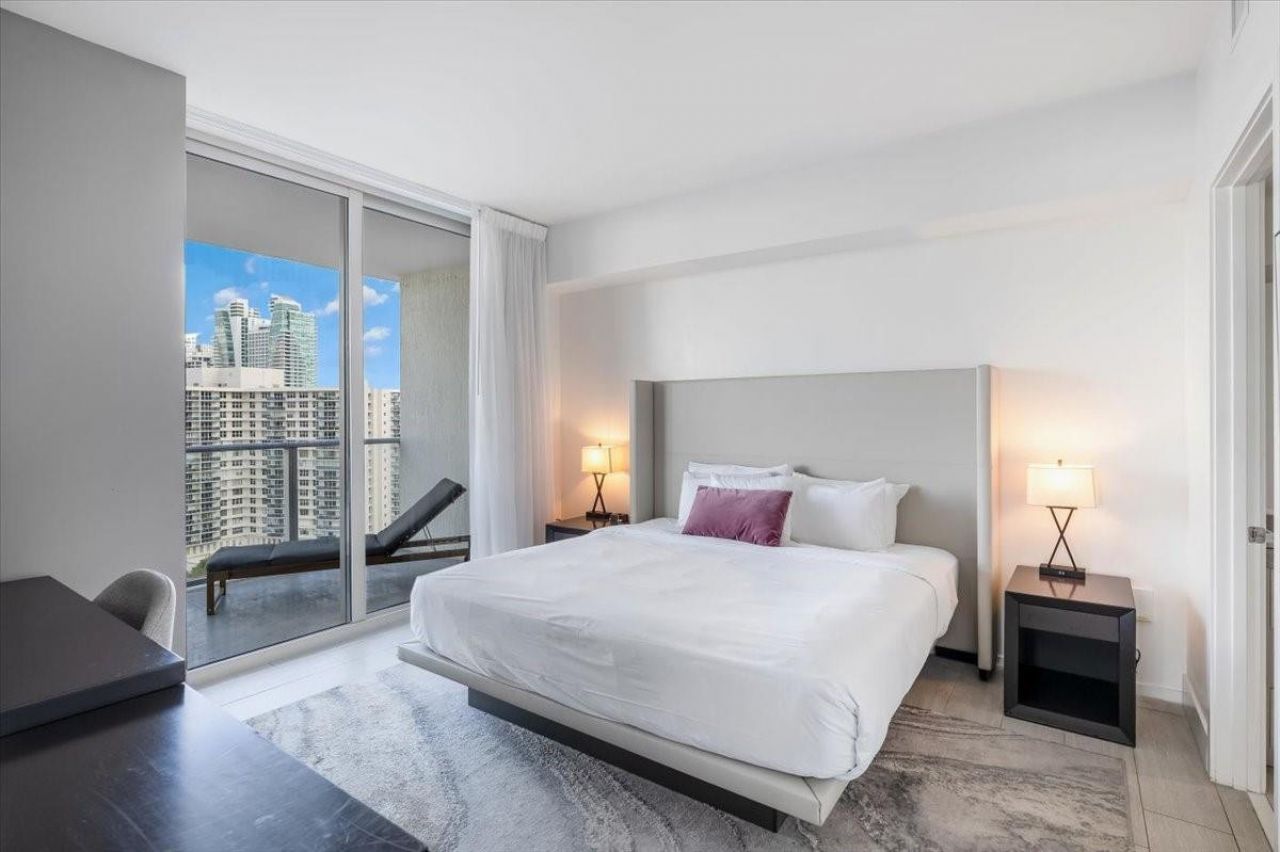 4010 S Ocean Drive, Unit R1102, Hollywood, FL 33019 Photo