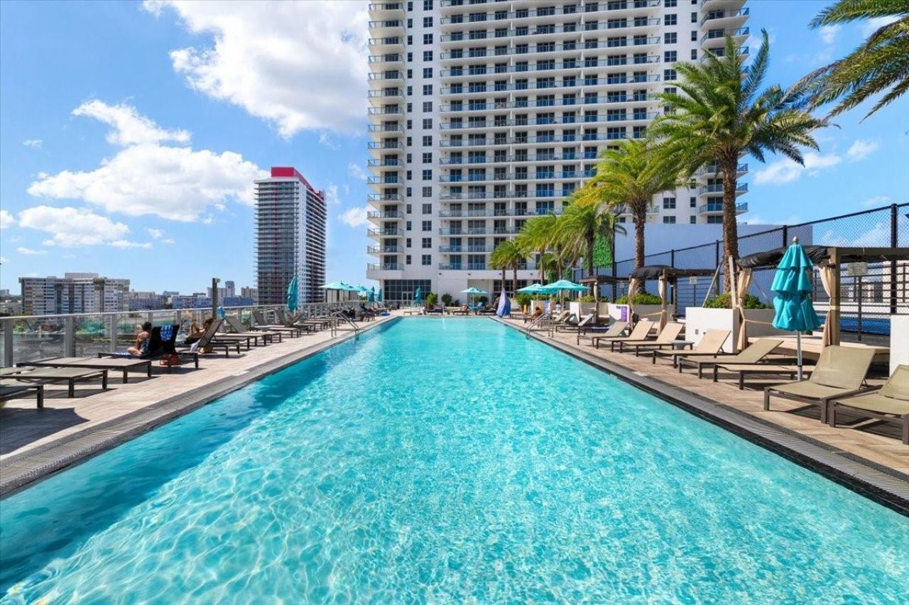 4010 S Ocean Drive, Unit R1102, Hollywood, FL 33019 Photo