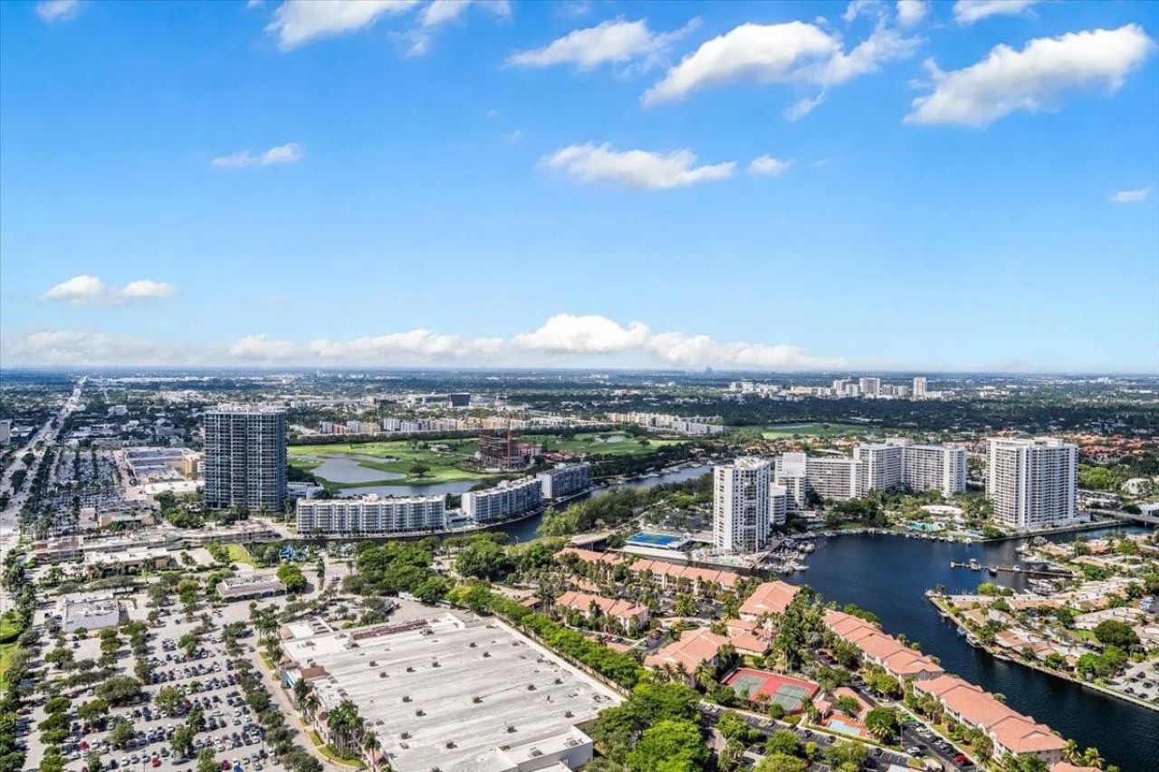 4010 S Ocean Drive, Unit R1102, Hollywood, FL 33019 Photo