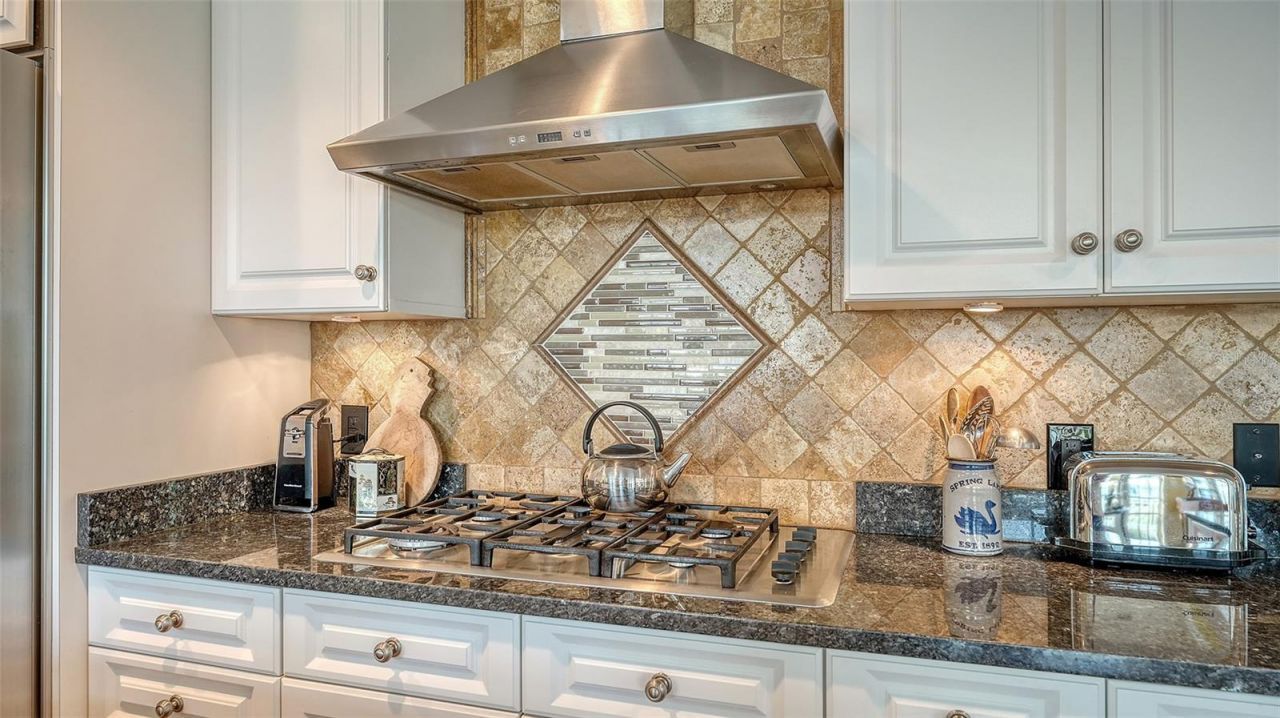 31 Island Court, Terra Ceia, FL 34250 Photo