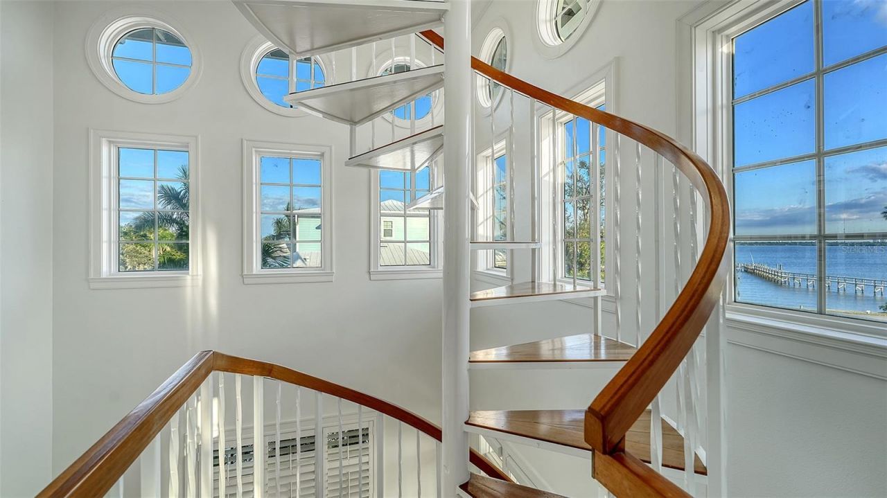 31 Island Court, Terra Ceia, FL 34250 Photo