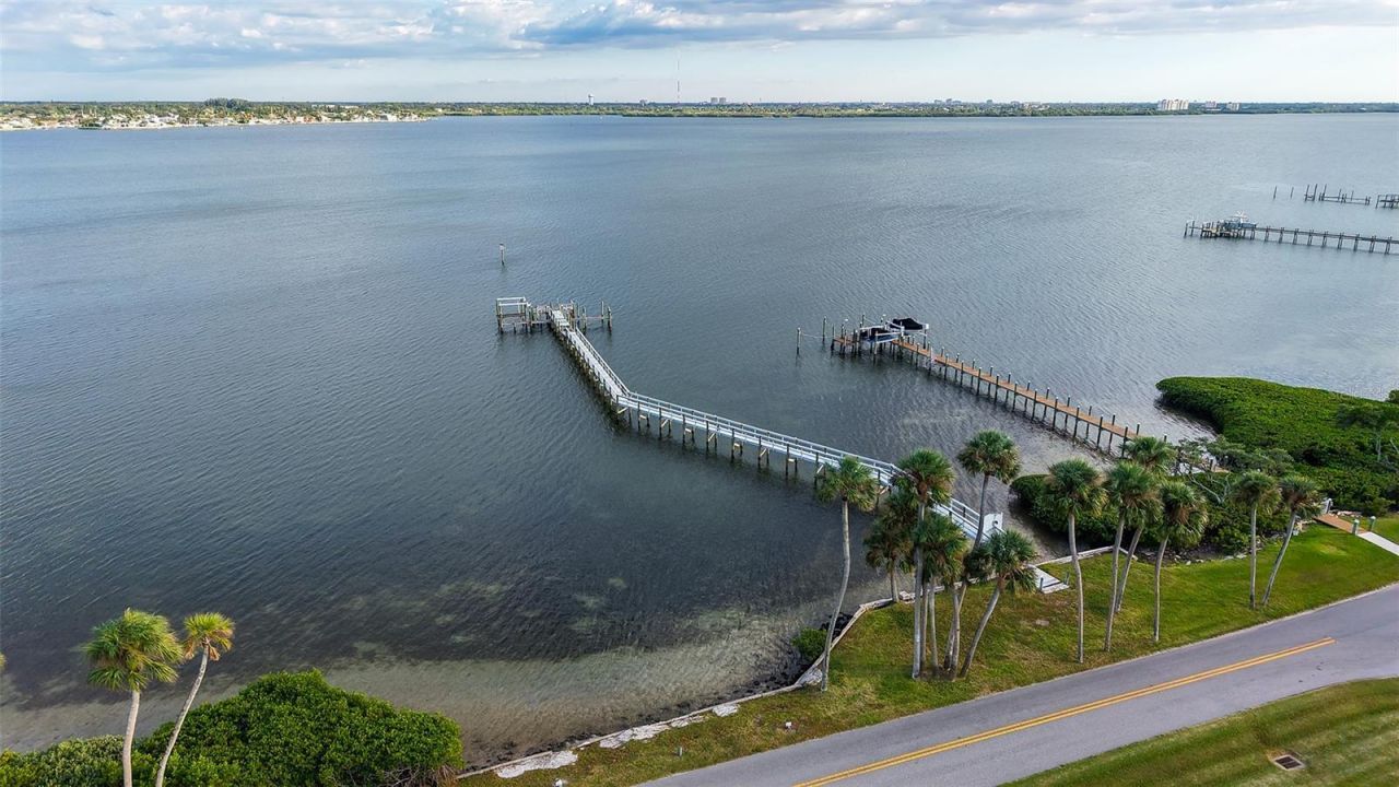 31 Island Court, Terra Ceia, FL 34250 Photo