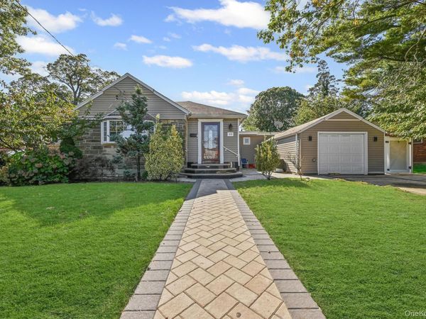 49 Ashely Drive, Valley Stream, NY 11580