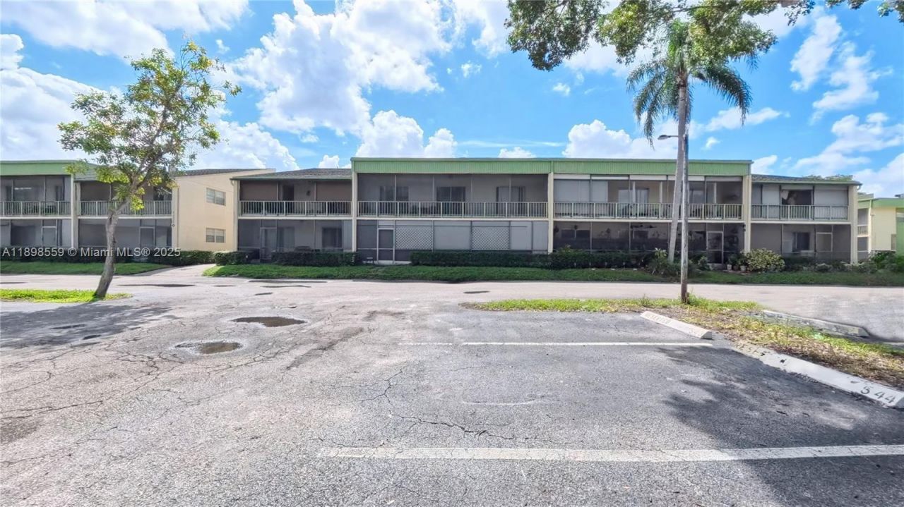 4135 NW 88th Ave, Unit 103, Coral Springs, FL 33065 Photo