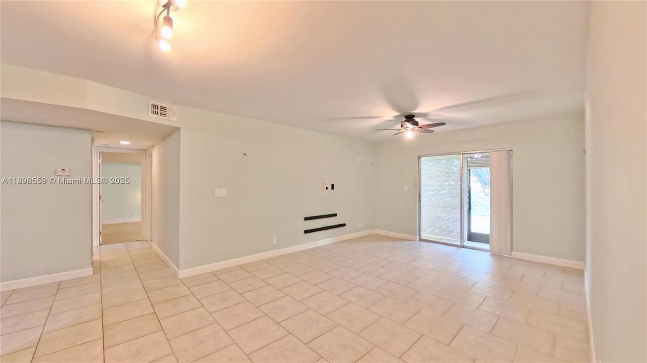4135 NW 88th Ave, Unit 103, Coral Springs, FL 33065 Photo