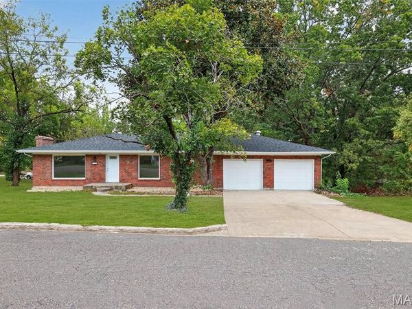 315 Hillcrest Drive, Bourbon, MO 65441