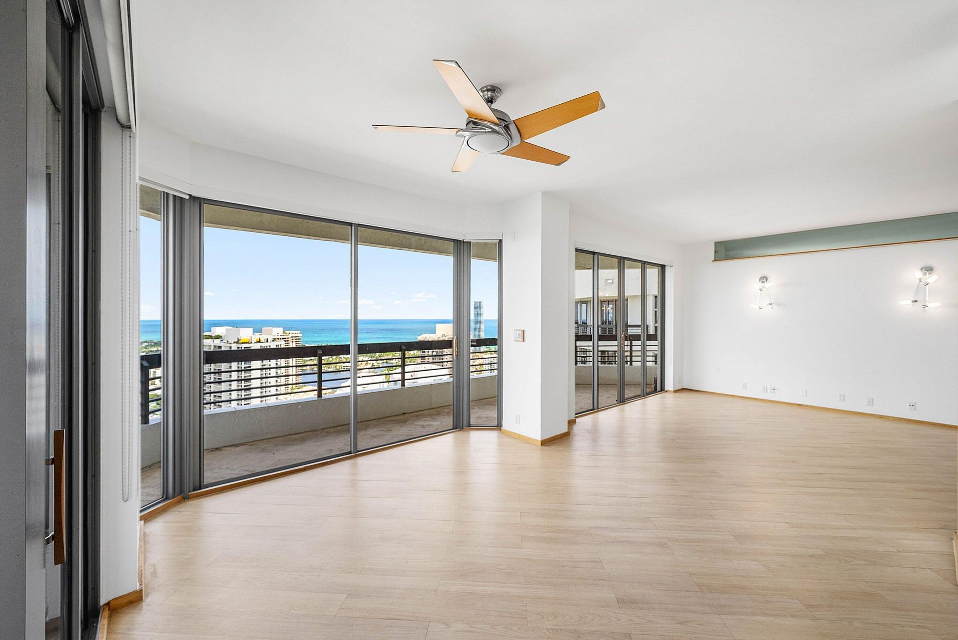 3500 Mystic Pointe Drive, Unit Ph4, Aventura, FL 33180 Photo