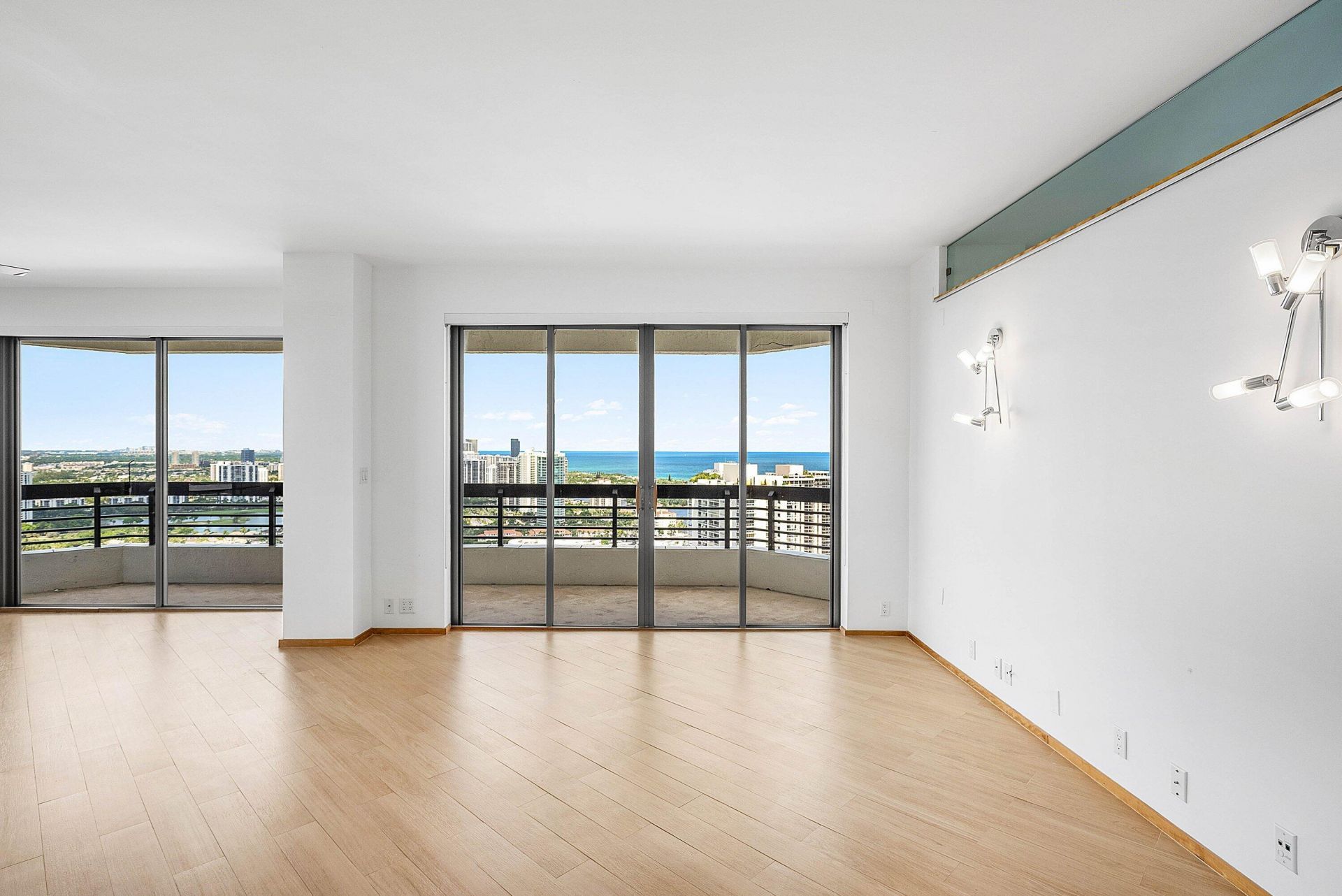 3500 Mystic Pointe Drive, Unit Ph4, Aventura, FL 33180 Photo