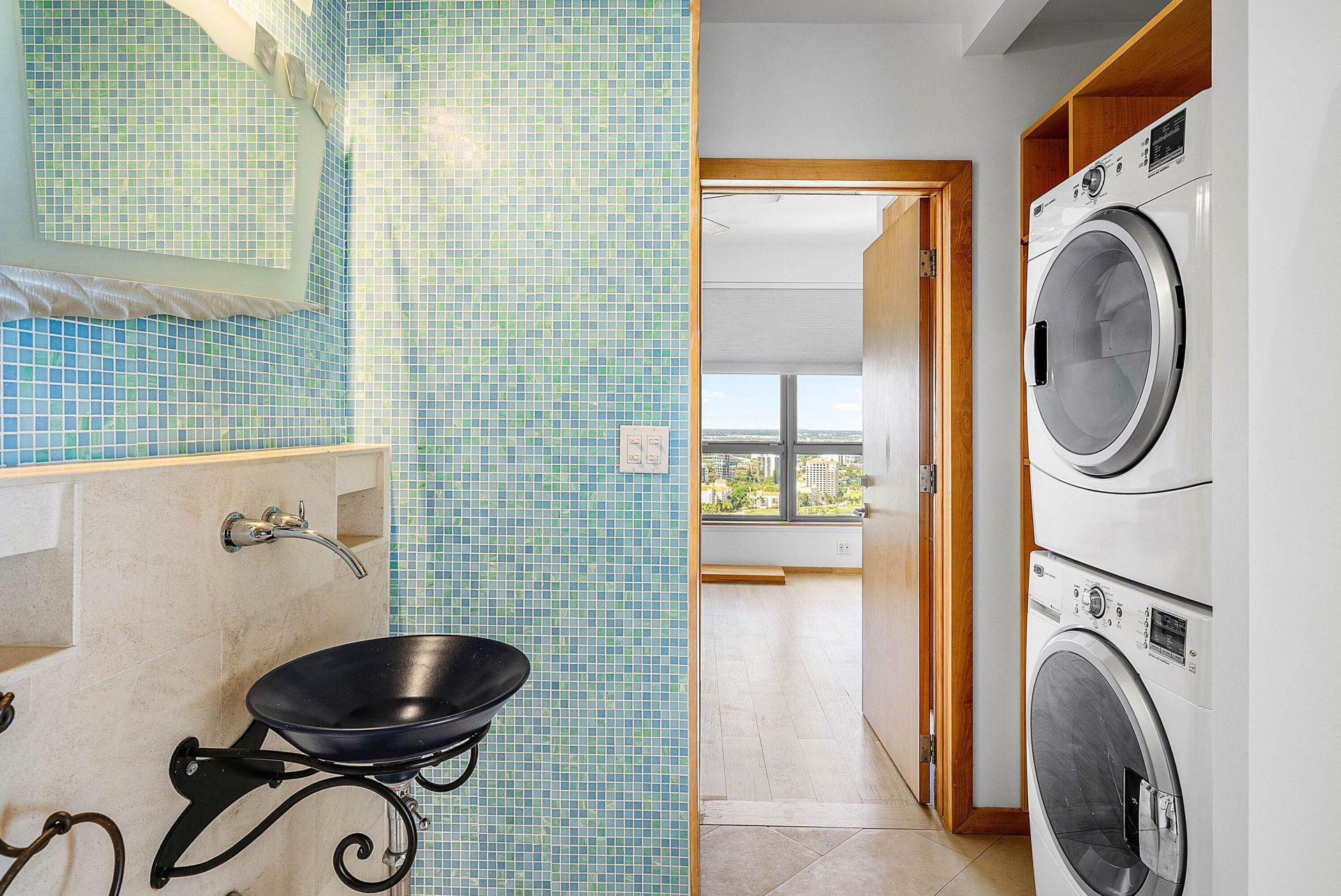 3500 Mystic Pointe Drive, Unit Ph4, Aventura, FL 33180 Photo