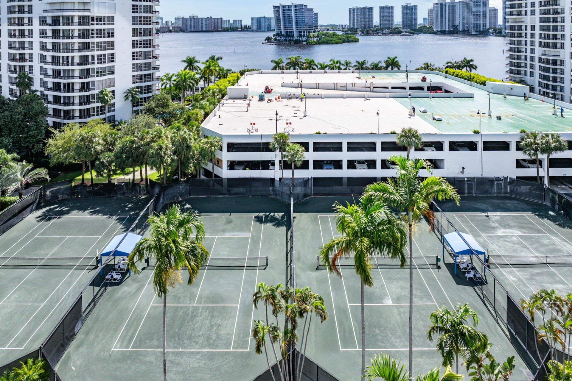 3500 Mystic Pointe Drive, Unit Ph4, Aventura, FL 33180 Photo