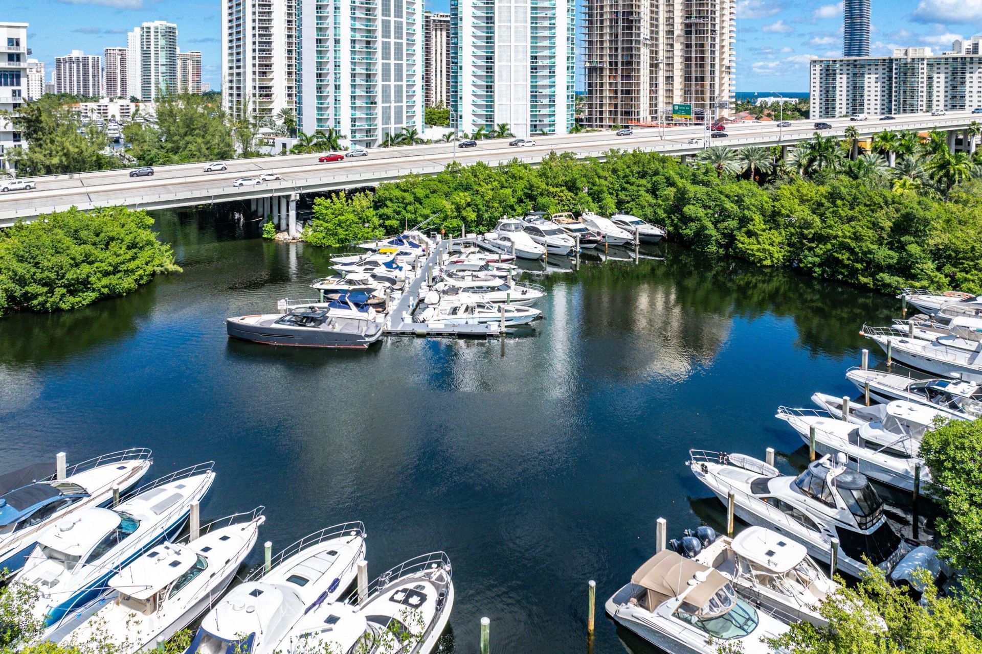 3500 Mystic Pointe Drive, Unit Ph4, Aventura, FL 33180 Photo