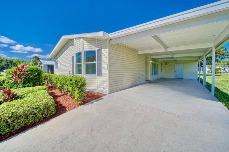 2824 Nine Iron Drive, Port Saint Lucie, FL 34952 Photo