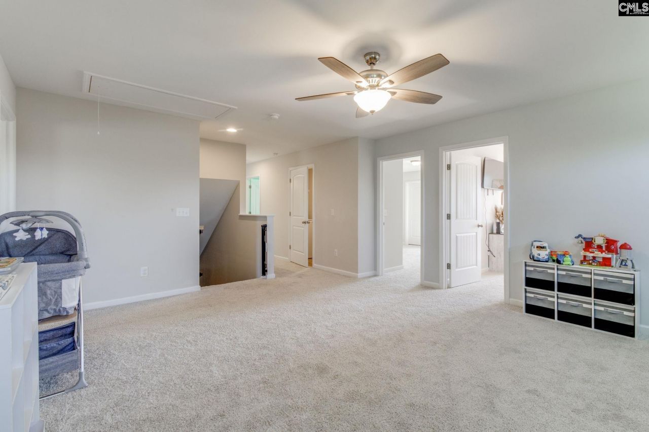 425 Blue Artesian Way Photo 20