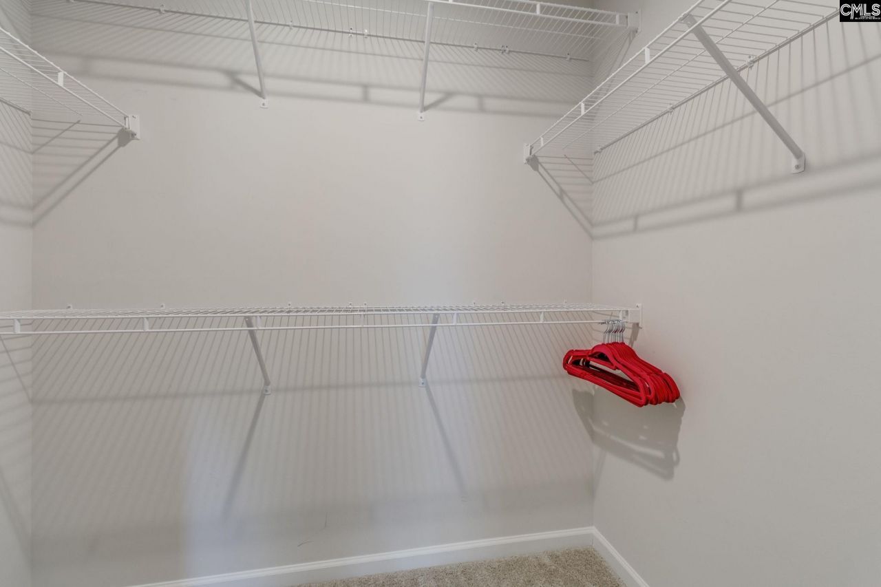 425 Blue Artesian Way Photo 27