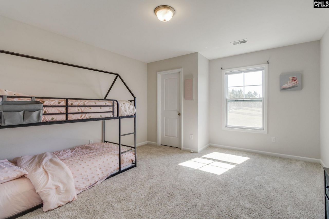 425 Blue Artesian Way Photo 30