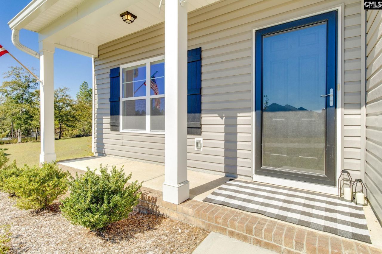 425 Blue Artesian Way Photo 4