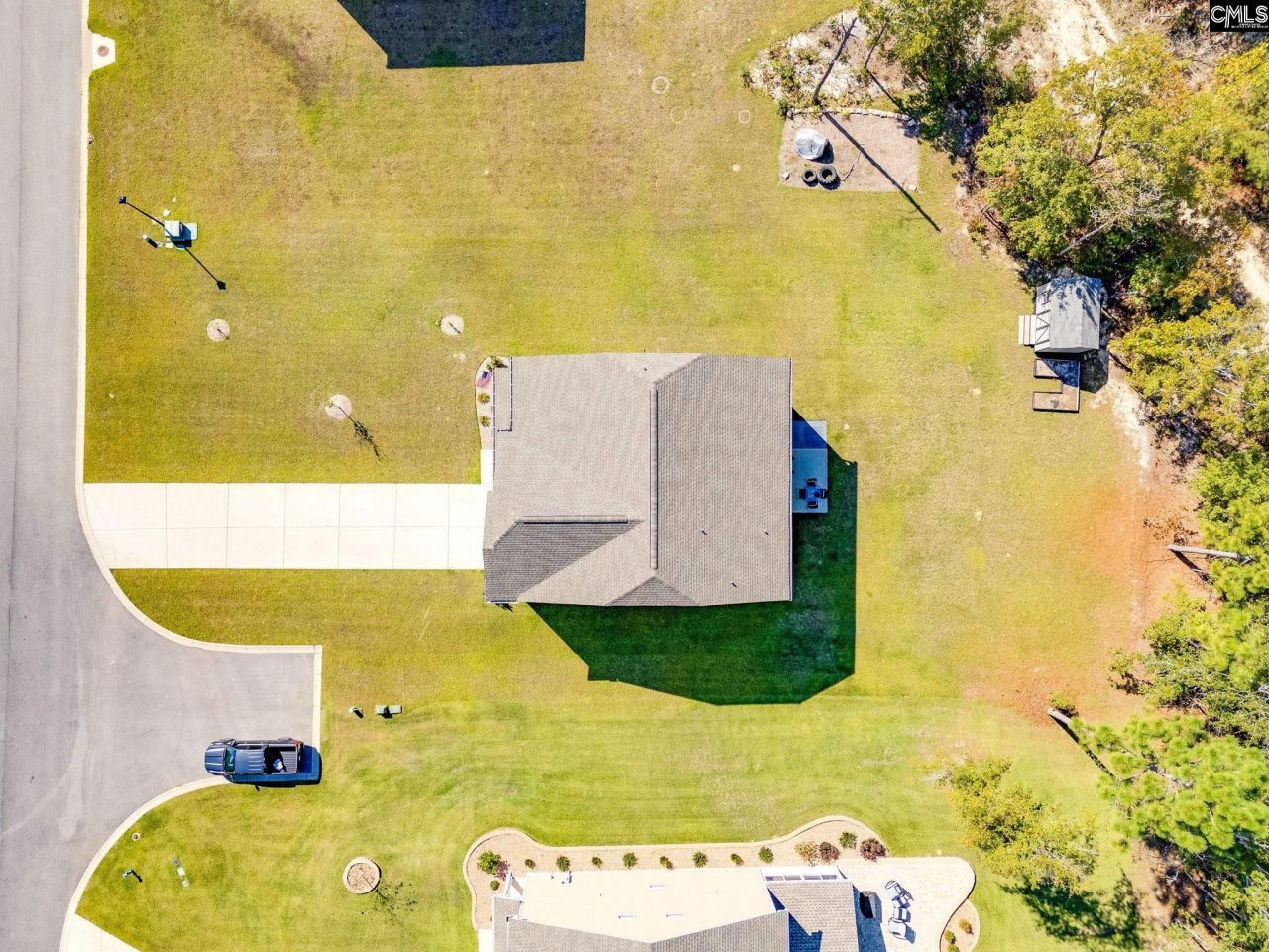 425 Blue Artesian Way Photo 43