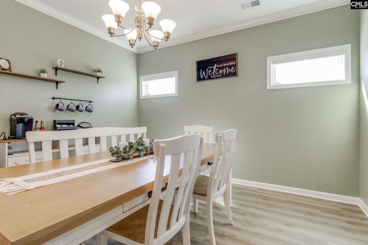 425 Blue Artesian Way Photo 6