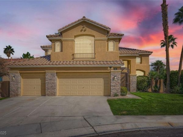 1604 Desert Fort Street, Las Vegas, NV 89128