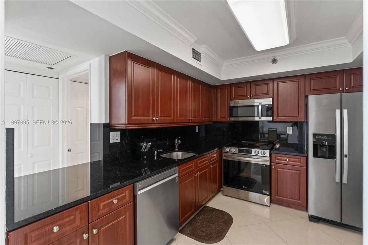 19101 NE 36th Ct, Unit 2109, Aventura, FL 33180 Photo