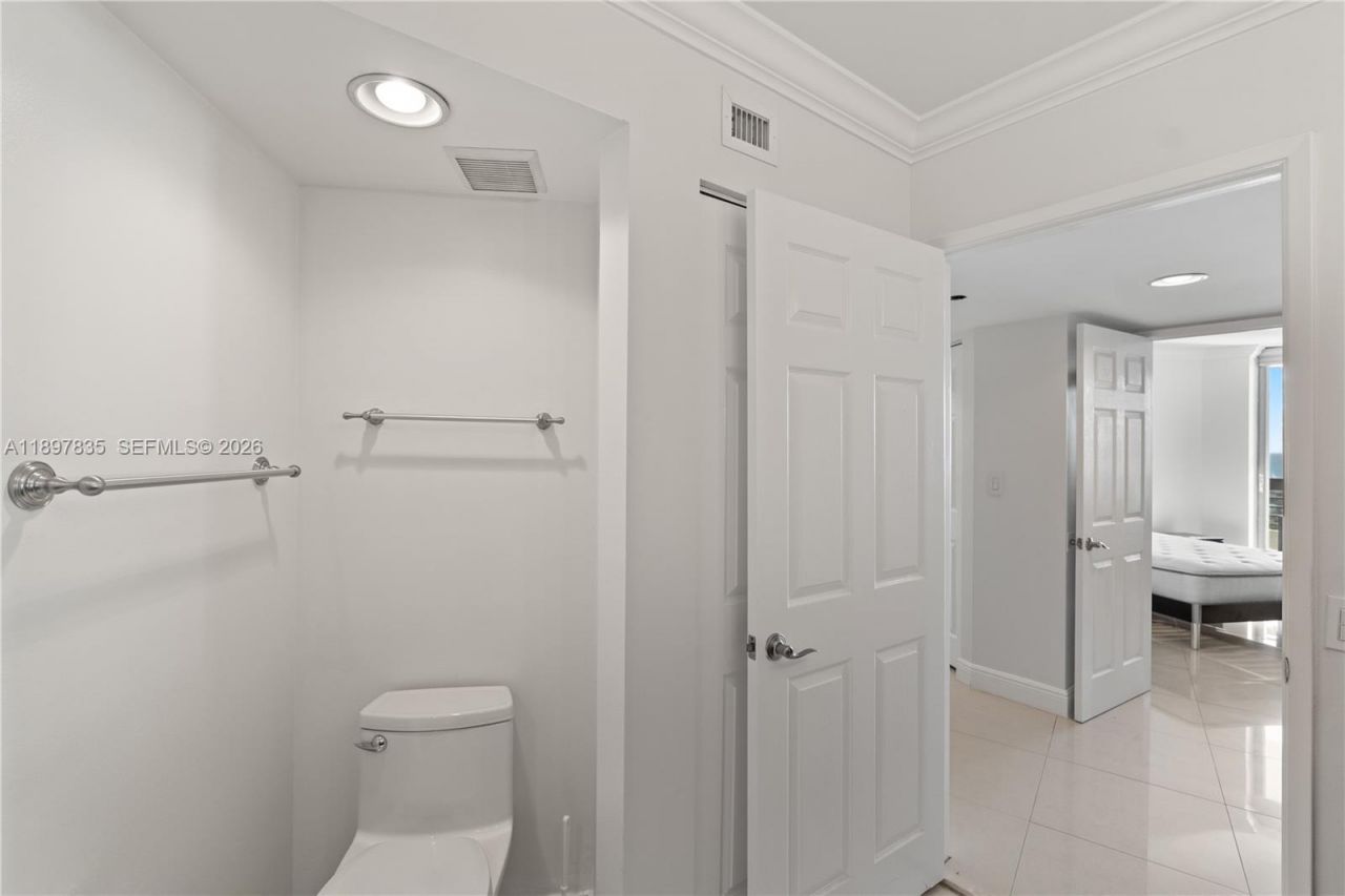 19101 NE 36th Ct, Unit 2109, Aventura, FL 33180 Photo