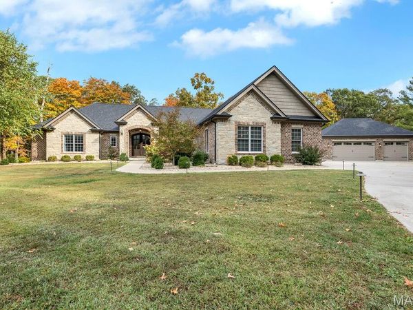 353 Callaway Ridge Drive, Defiance, MO 63341