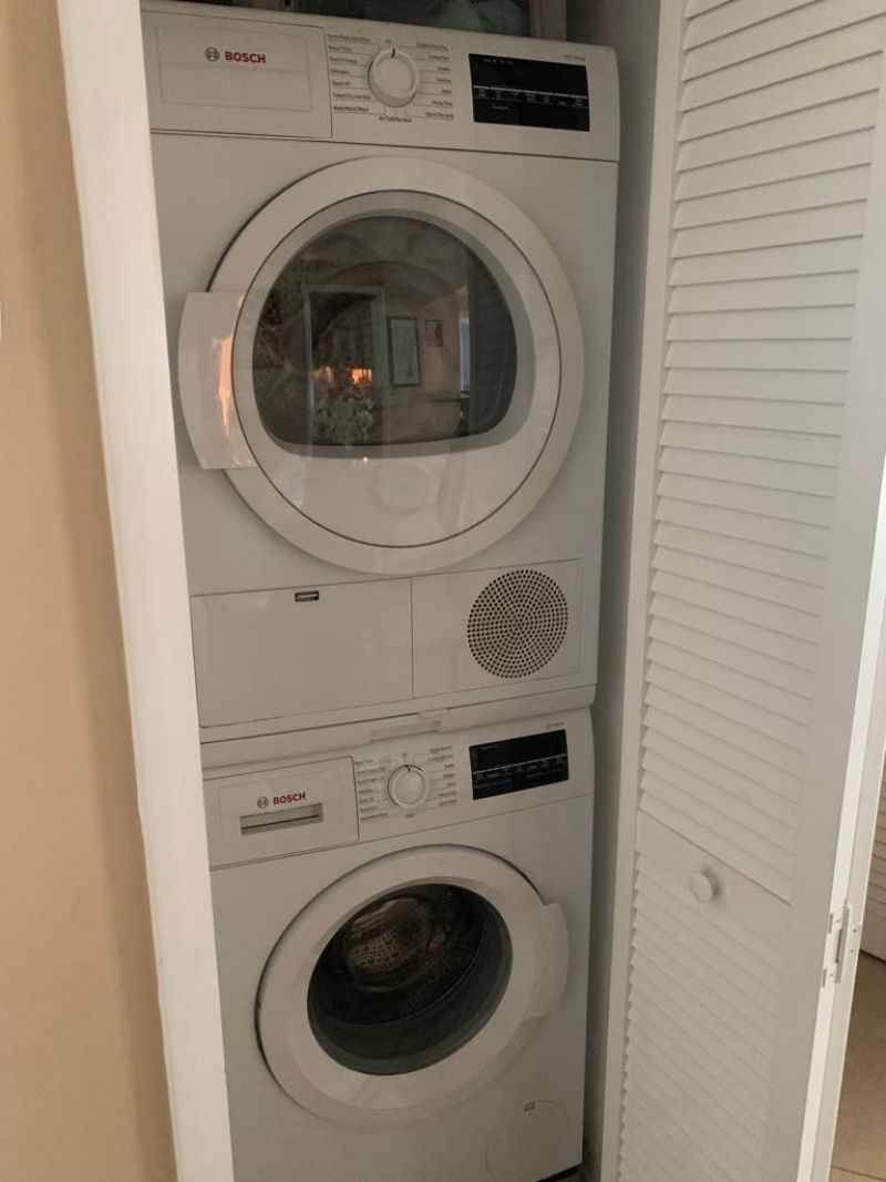 1 Las Olas Circle, Unit 1415, Fort Lauderdale, FL 33316 Photo