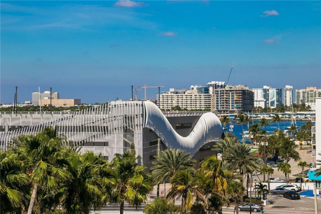 1 Las Olas Circle, Unit 1415, Fort Lauderdale, FL 33316 Photo