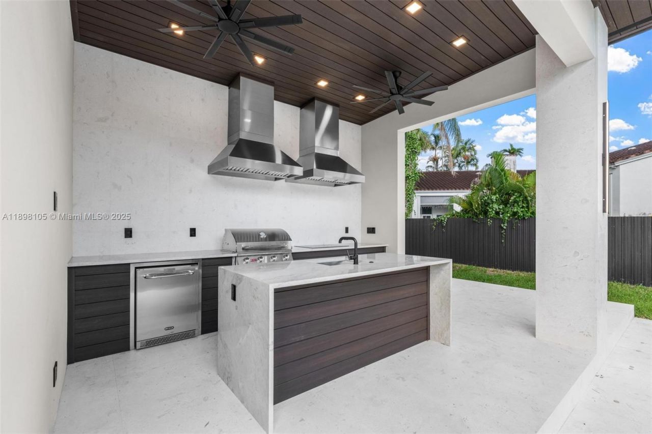 7755 SW 85th Ct, Miami, FL 33143 Photo