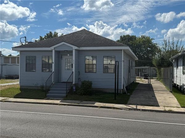 6444 JEFFERSON Highway, New Orleans, LA 70123