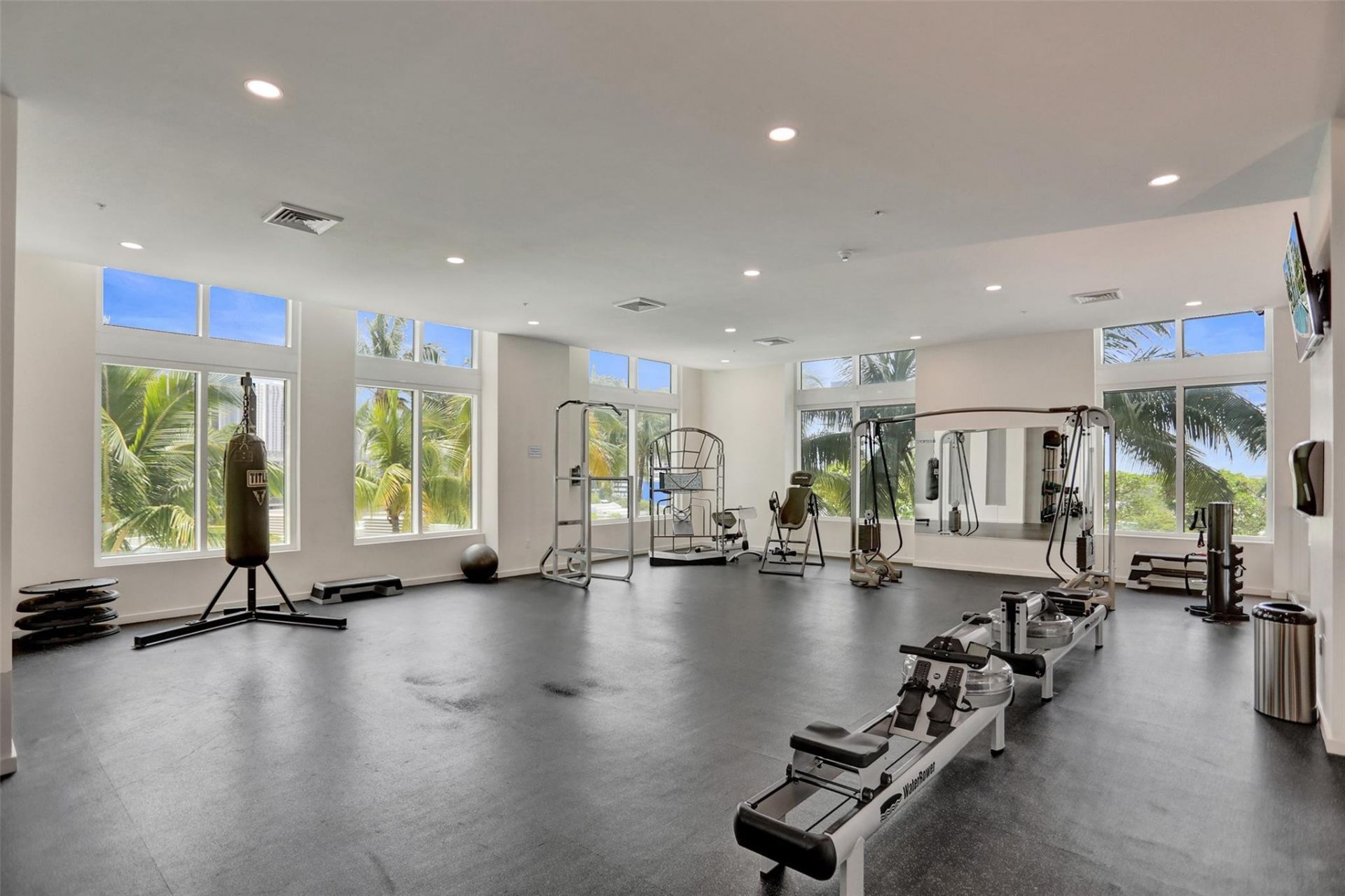 1900 N Bayshore Drive, Unit 715, Miami, FL 33132 Photo