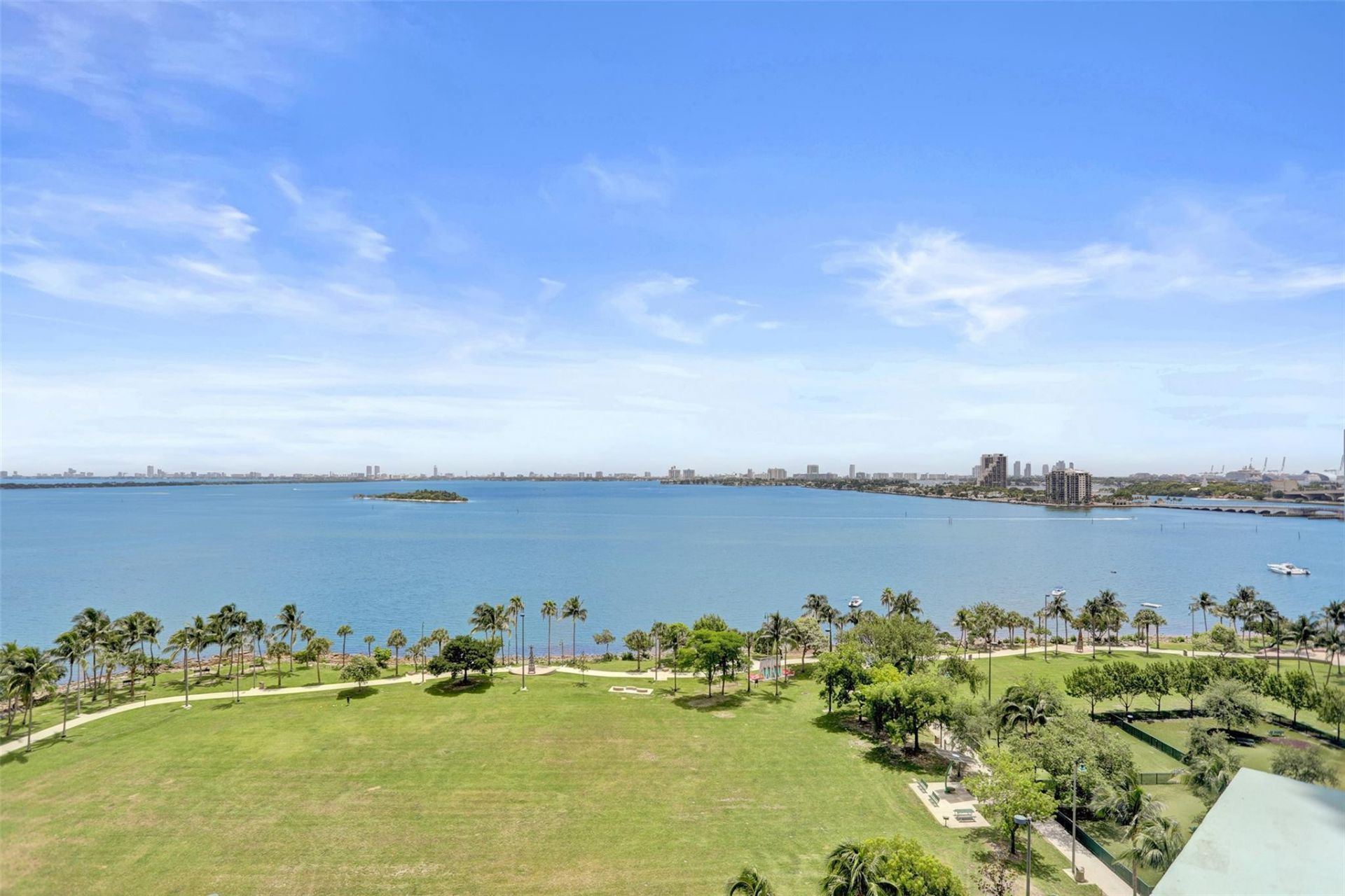 1900 N Bayshore Drive, Unit 715, Miami, FL 33132 Photo