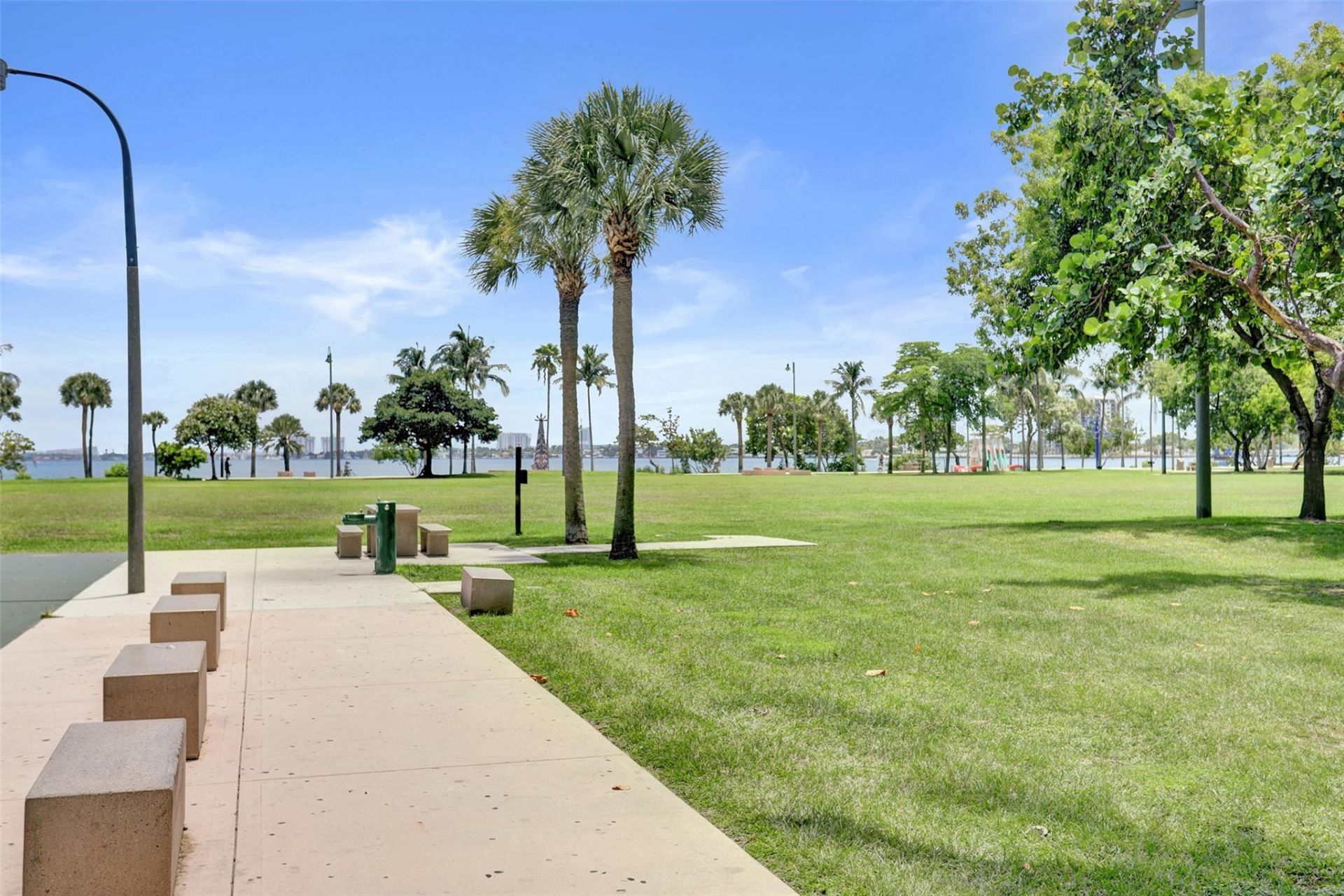 1900 N Bayshore Drive, Unit 715, Miami, FL 33132 Photo