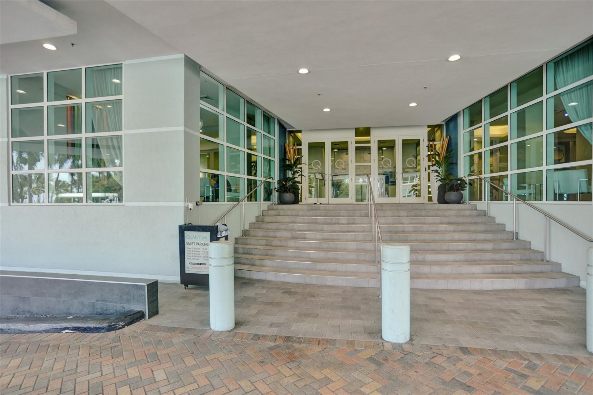 1900 N Bayshore Drive, Unit 715, Miami, FL 33132 Photo