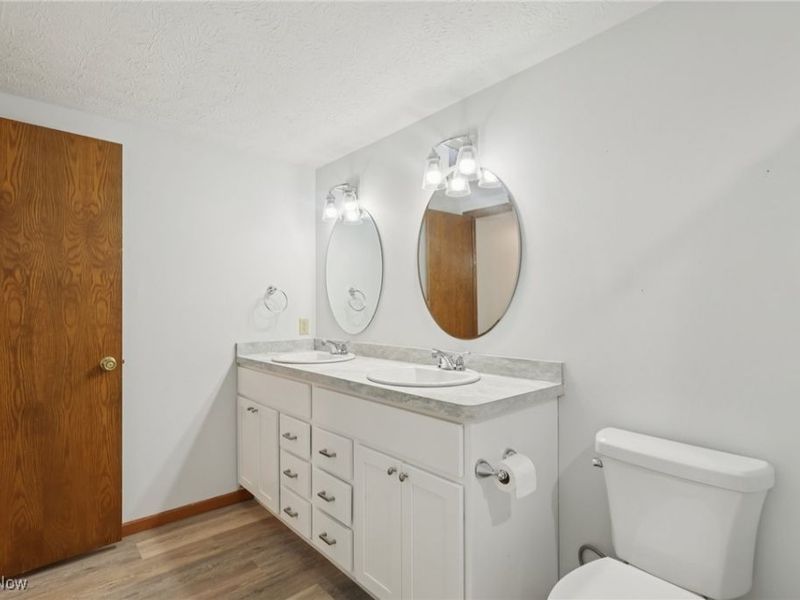 609 Meredith Lane, Cuyahoga Falls, OH 44223 Photo 19