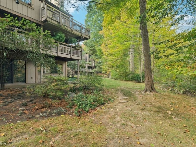 609 Meredith Lane, Cuyahoga Falls, OH 44223 Photo 29