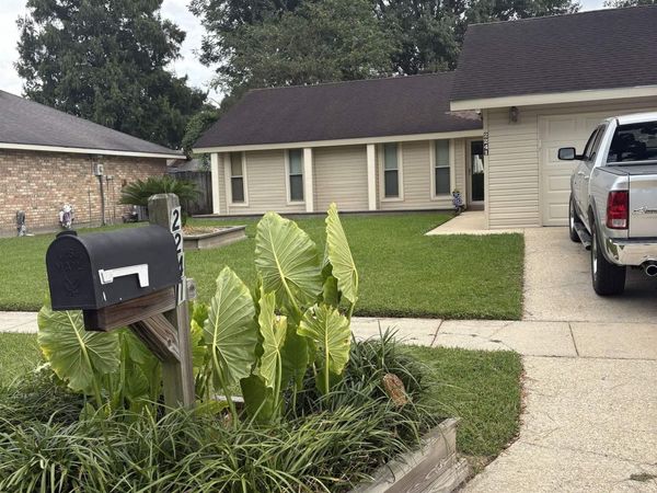 2241 General Jackson Dr, Baton Rouge, LA 70810
